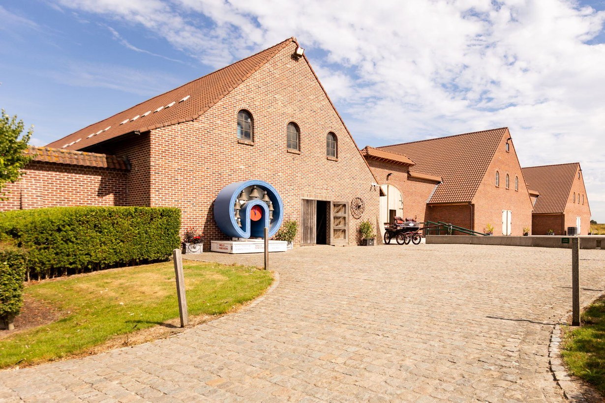Struisvogelboerderij en mattentaarten
