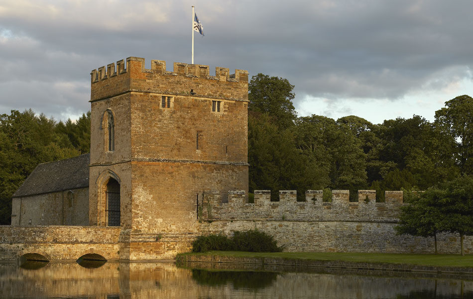 Broughton castle