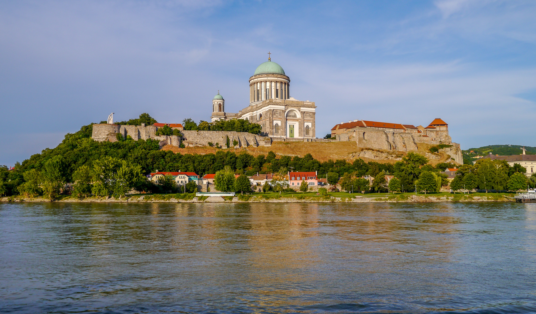 Donauknie-Esztergom