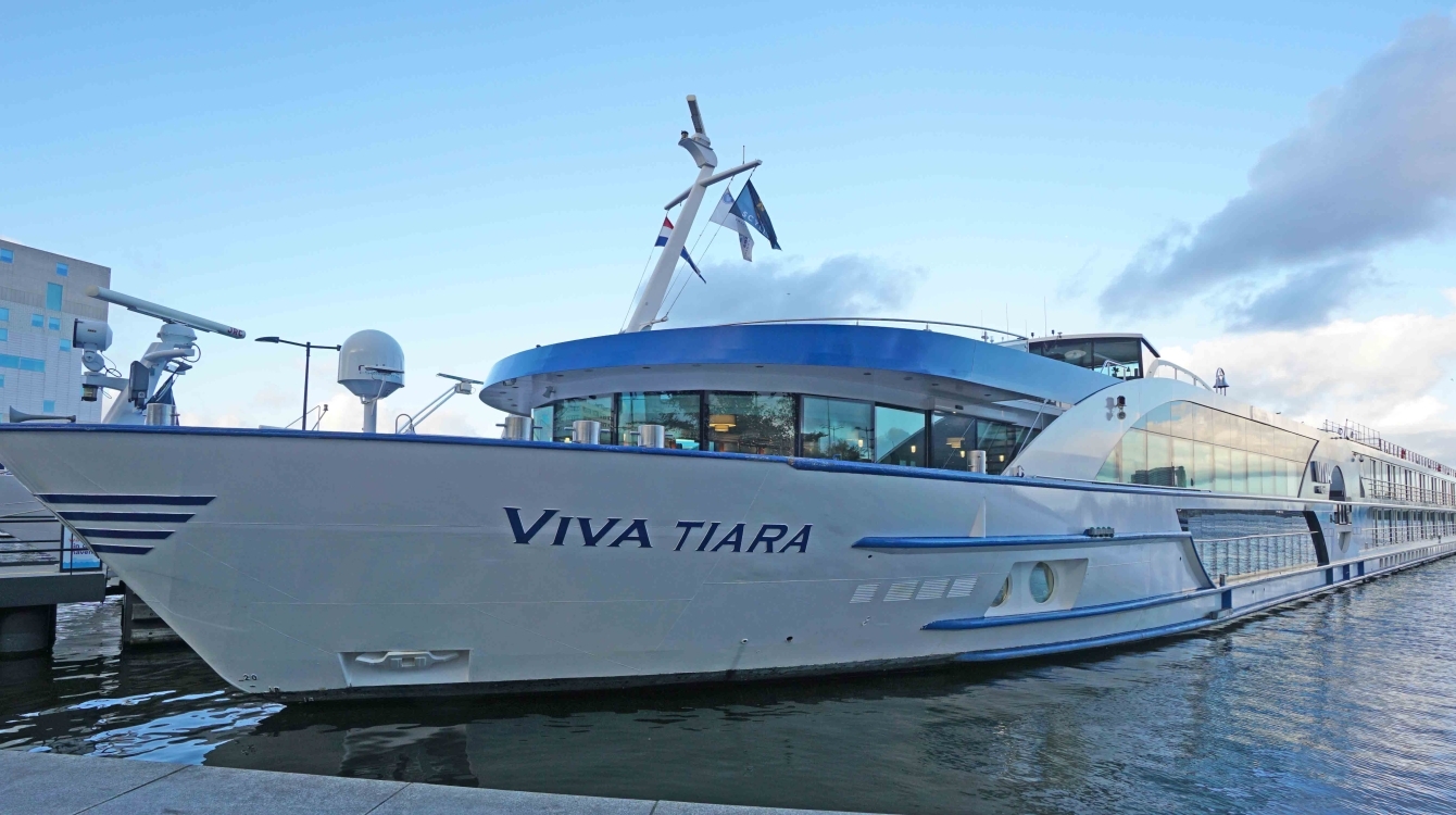 MS VIVA Tiara