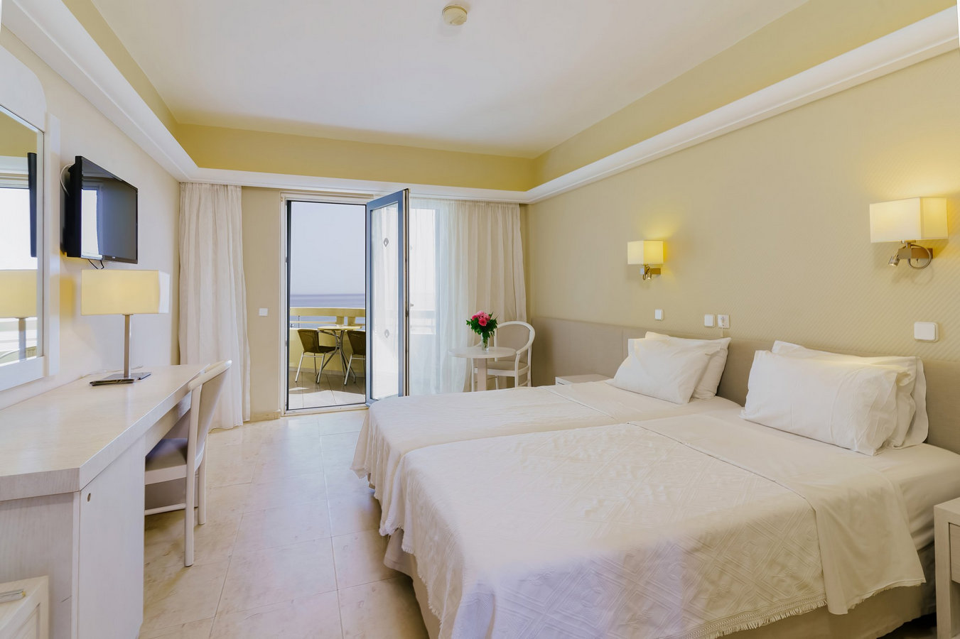 Pearl Beach hotel 