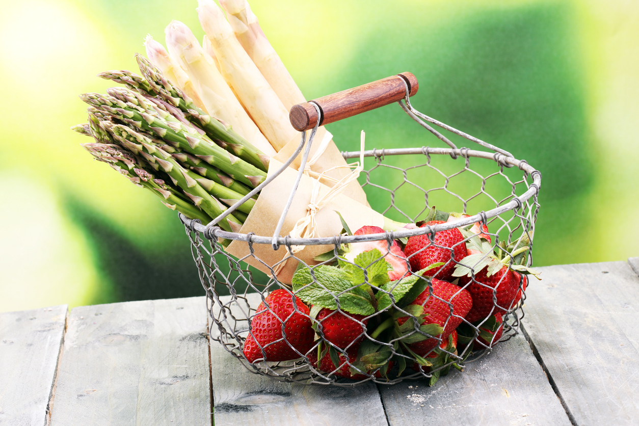 Aardbeien en asperges